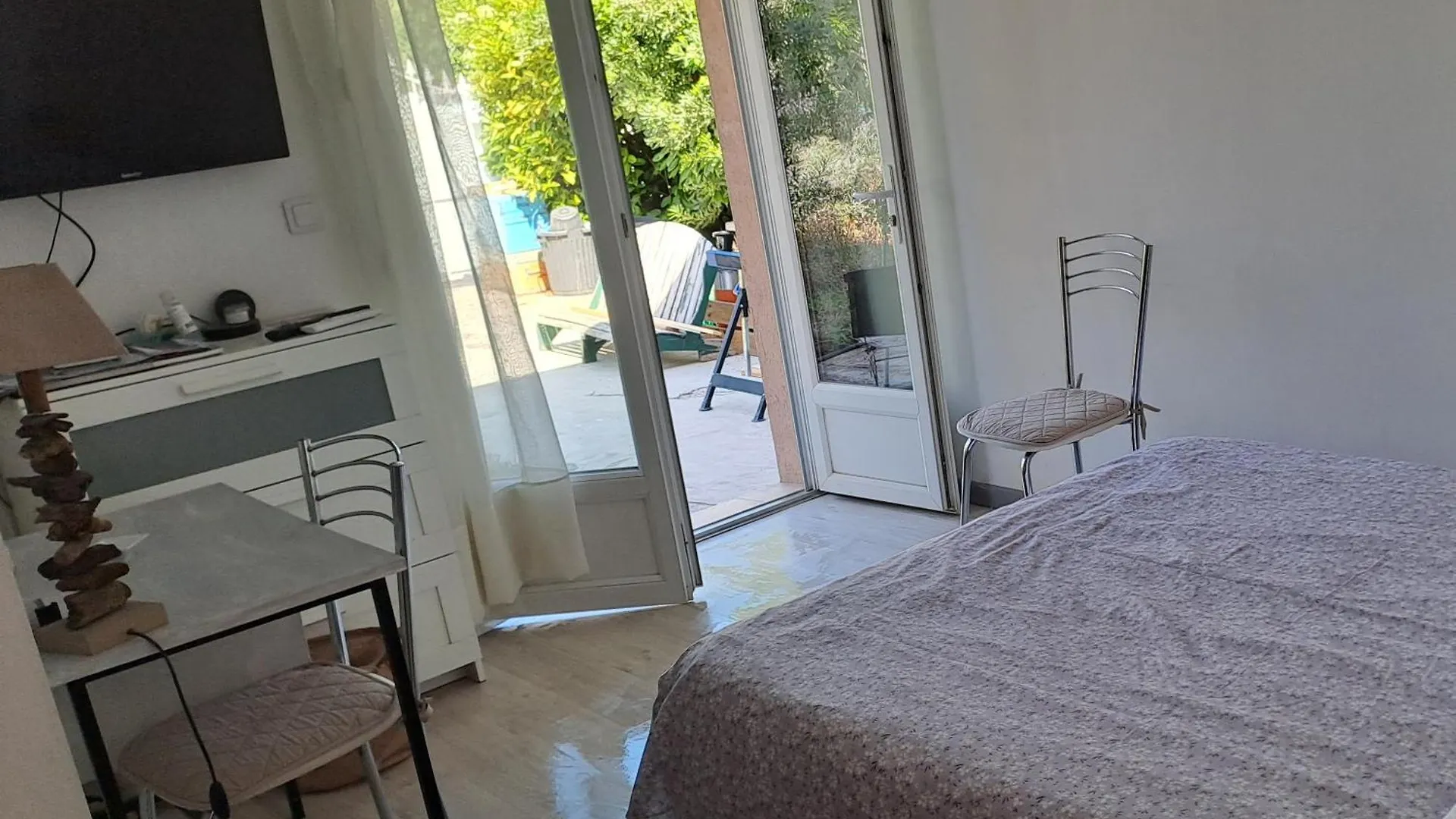 Bed and Breakfast Ecolieu La Pepiniere à Carnoux-en-Provence 0*,  France